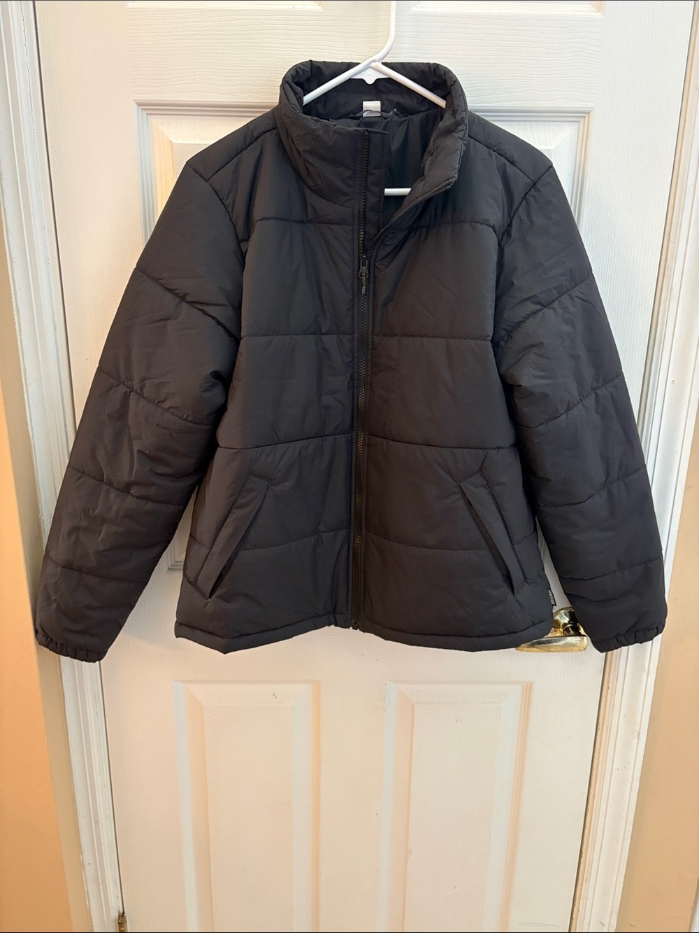 REI Co-Op women’s black lightweight puffer jacket size large- washable like new!